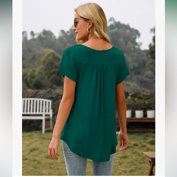 Green Women's Top with Button Detail - Picture 5 of 6